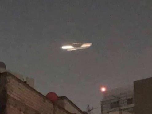 Reportan avistamiento de extrañas luces en el cielo de la CDMX