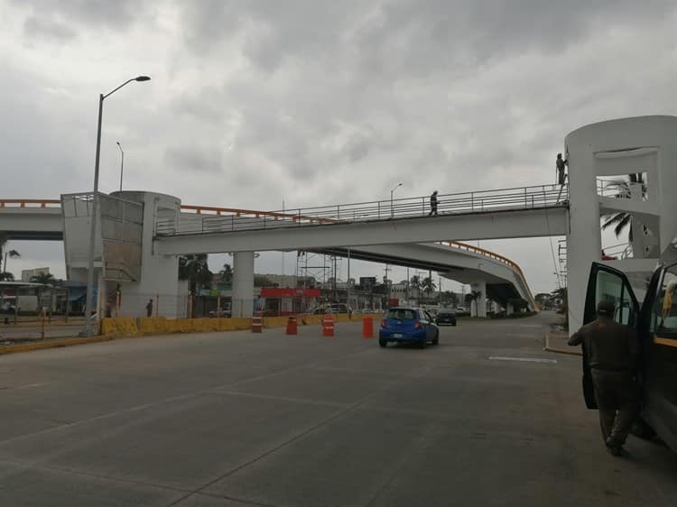 Por mantenimiento cierran carriles en la Transístmica,.en Coatzacoalcos