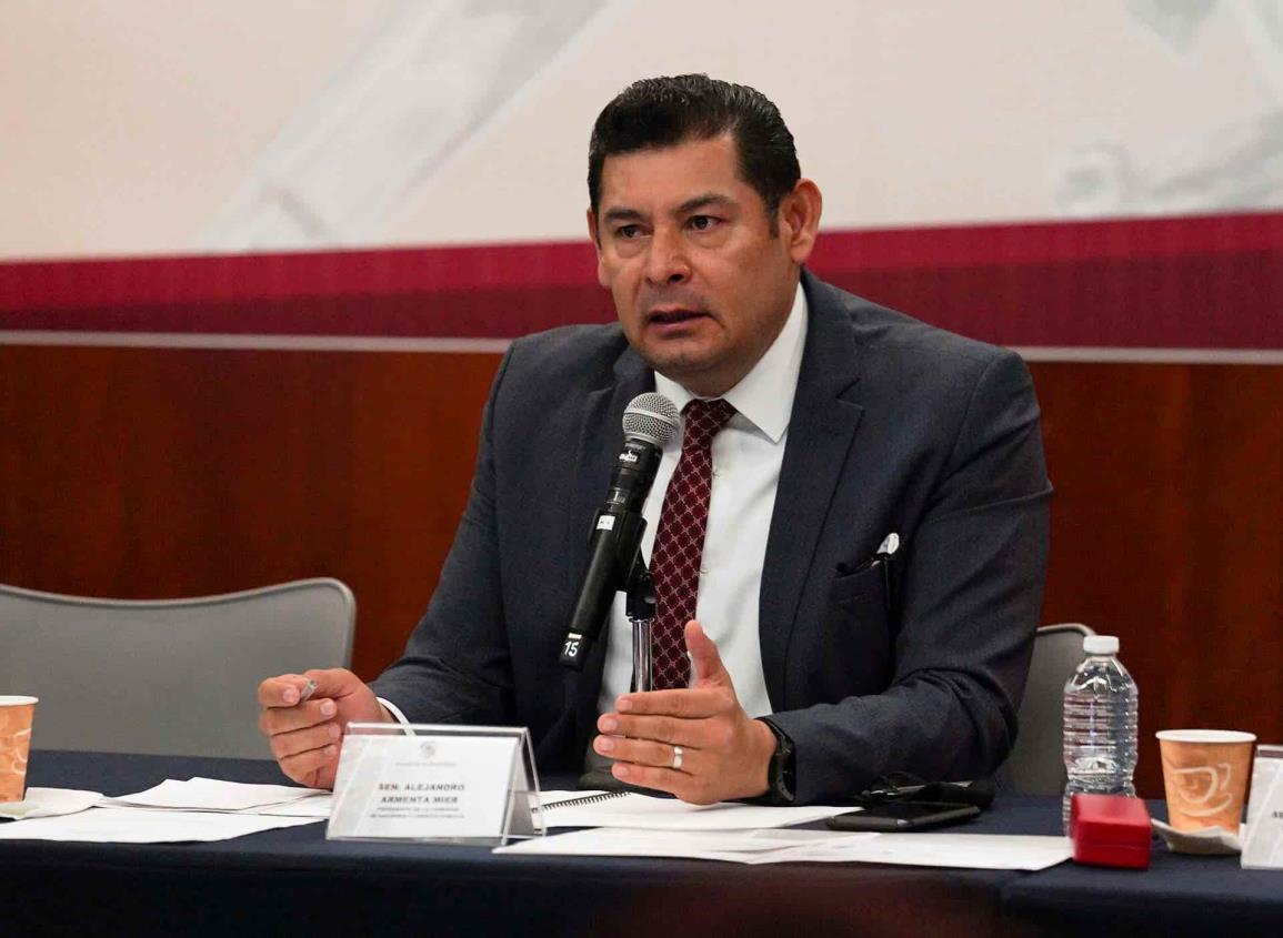 Alejandro Armenta crece en encuestas en Puebla