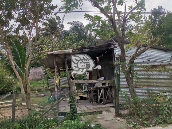 En Nanchital, acusan a policías de daños y destrozos en viviendas