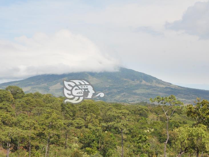 Volcán de San Martín, zona de avistamientos ovnis, asegura investigador