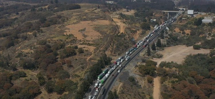 Fuerte accidente en autopista Chamapa-Lechería deja una persona fallecida (+Video)