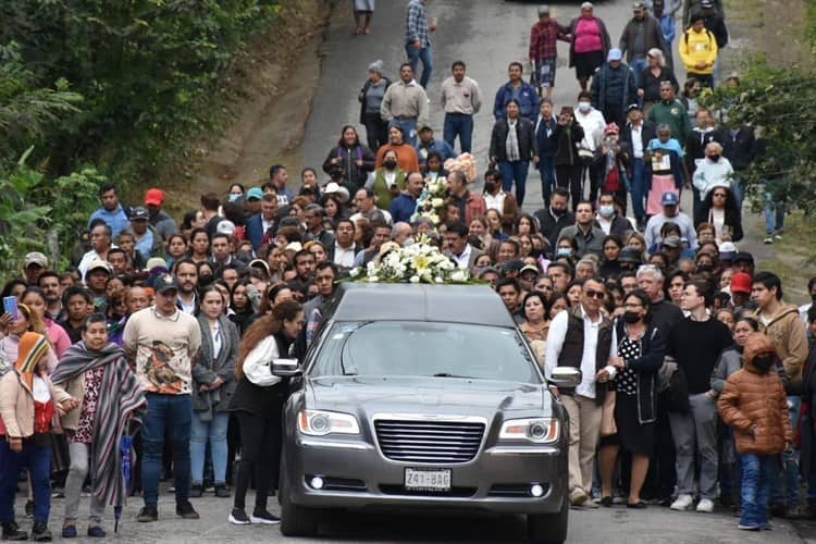 Despiden a Francisco de Jesús Ortiz, exalcalde de Tihuatlán