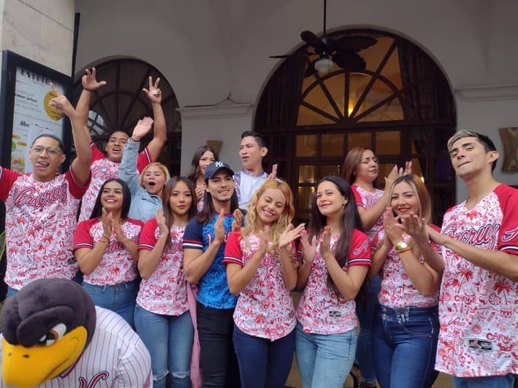 Israel Rodríguez va por la corona del Carnaval de Veracruz 2023