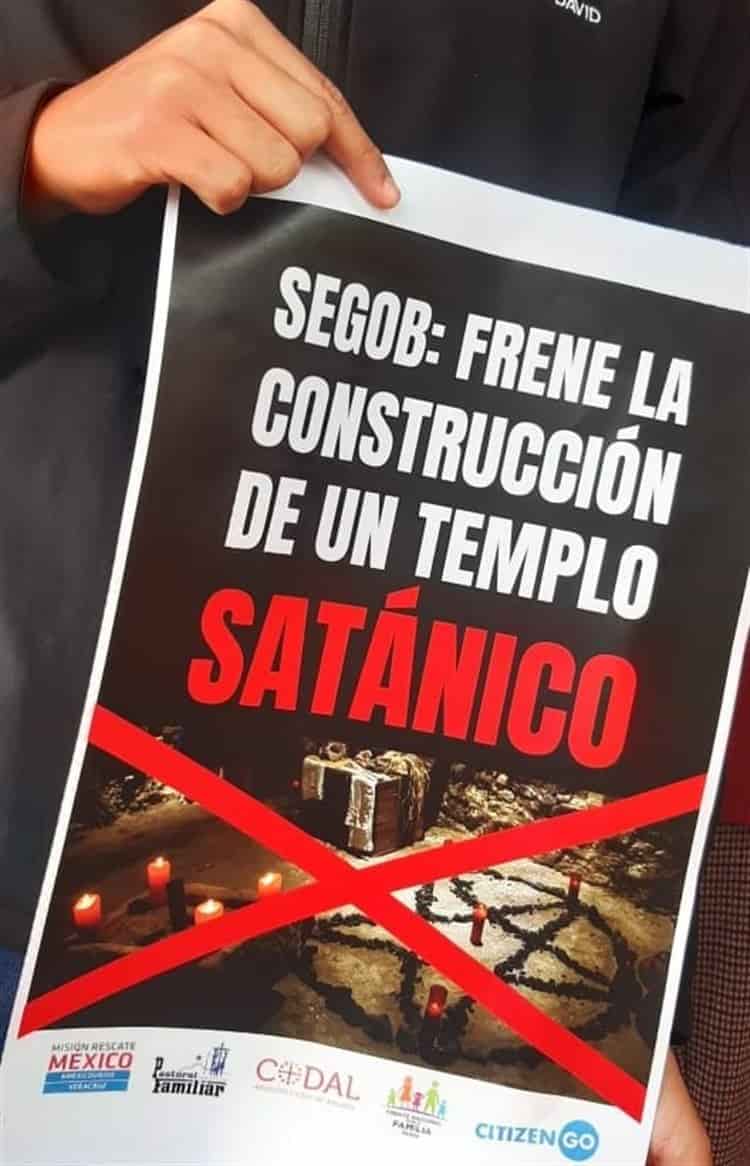 Católicos de Veracruz piden a Segob no dejar que Satán tenga templo en Catemaco