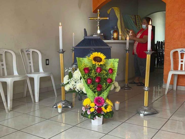 Despiden a Miguel Ángel, sepultado mientras buscaba tesoros en Veracruz