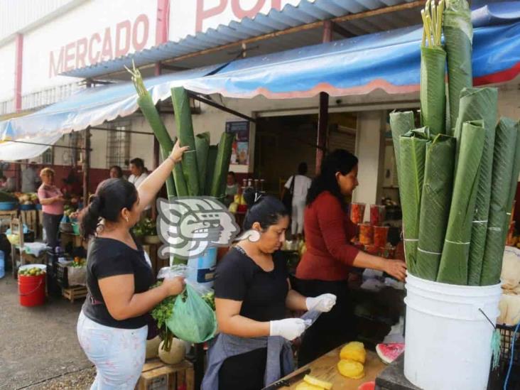 Se dispara el precio de las hojas de plátano para tamales