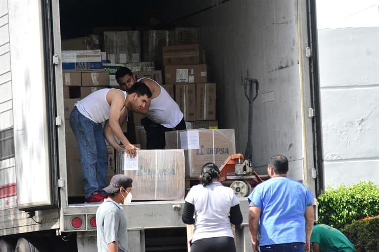 Segundo cargamento de medicamentos arribó a Coatzacoalcos (Video)