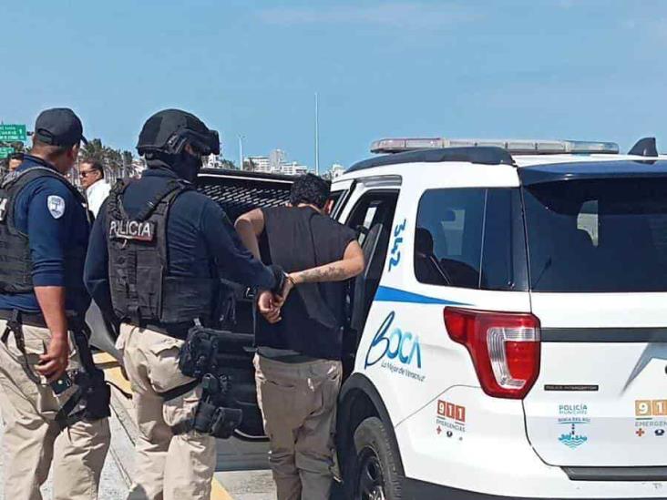 Detenido por intento de asalto a taxista con navaja en bulevar Ávila Camacho