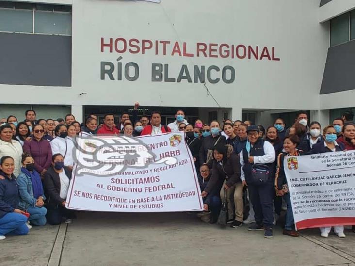 Con protesta, sindicalizados del Hospital Regional de Río Blanco exigen mejora salarial (+Video)