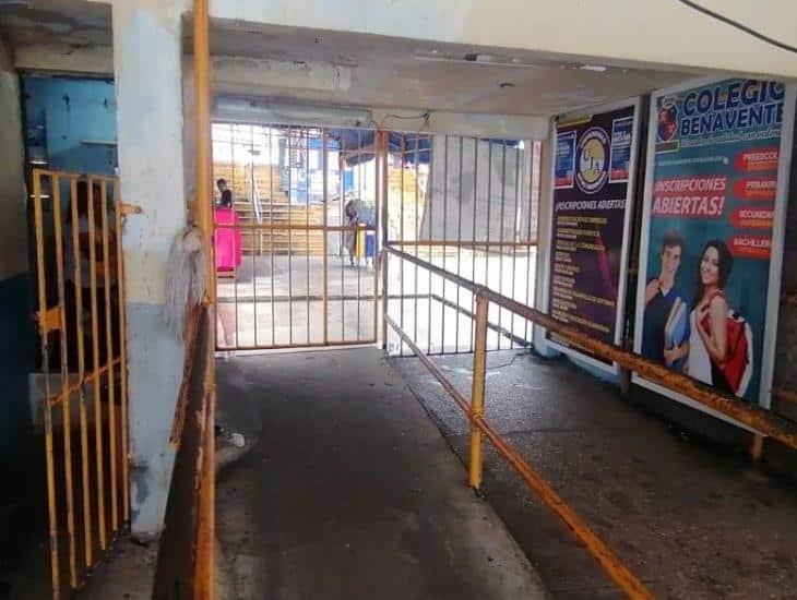 En Coatzacoalcos, cierran paso al servicio de lanchas por frente frío 28