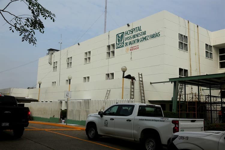Llegan tres médicos cubanos más al Hospital IMSS-Bienestar de Coatzacoalcos