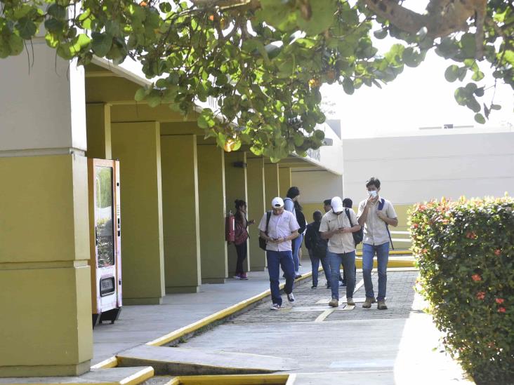 Universidades en Coatzacoalcos, con candados contra plagio de tesis
