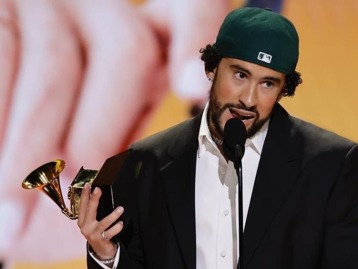 Bad Bunny acepta Grammy a Mejor Álbum de Música Urbana con discurso en español