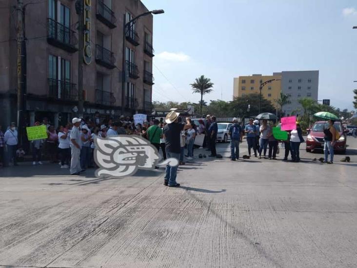 Protestan en Córdoba por instalación de centro de transferencia de residuos (+Video)