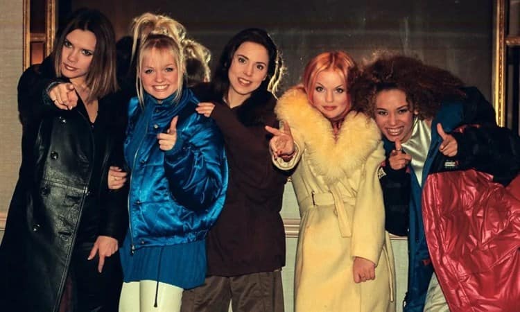 ¿Estará Victoria? Spice Girls se reunirían para la coronación de Carlos III