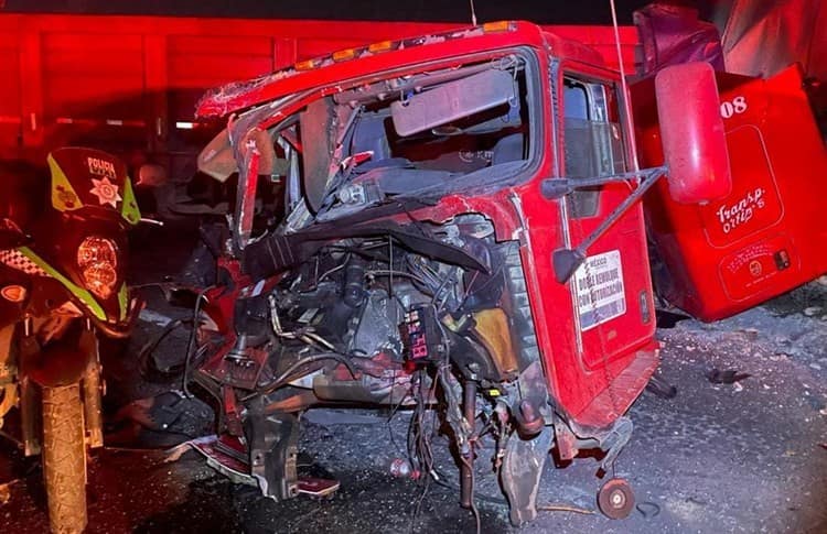 ¡Carambola! Tragedia en la carretera Cosoleacaque - Nuevo Teapa; fallecen tres personas