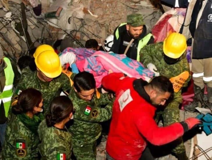 Brigada de la Sedena rescata a mujer con vida en Turquía y recupera 3 cuerpos (+Video)
