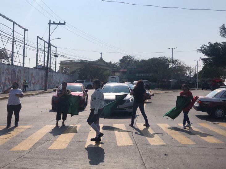 Caos vial en Veracruz y Boca del Río por desalojo de línea Saeta (+video)