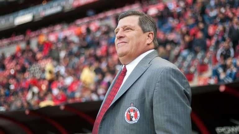 ¡A la banca! Suspenden dos juegos a Miguel Herrera por insultar al árbitro