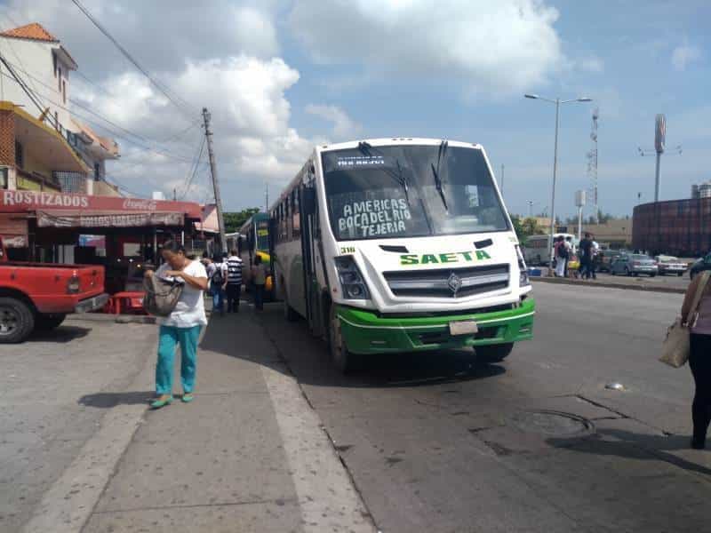 Denuncian al apoderado legal de línea de autobuses Saeta verde en Veracruz