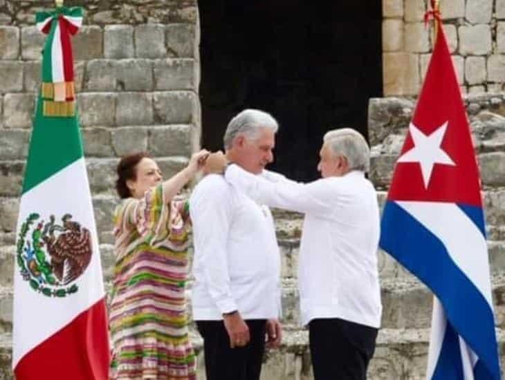 Entrega AMLO al presidente de Cuba la Orden del Águila Azteca