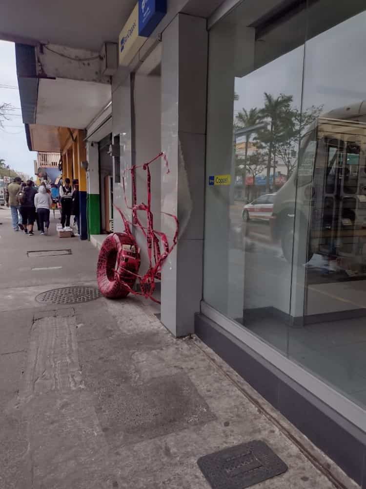 Se rompen cristales de cajero de tienda departamental en Veracruz (+ Video)