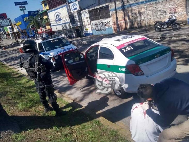 Protagonizan riña tras percance vial en calles de Xalapa