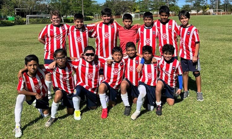 Brilla Rebaño Chivas Veracruz en Liga de la Finca Jr