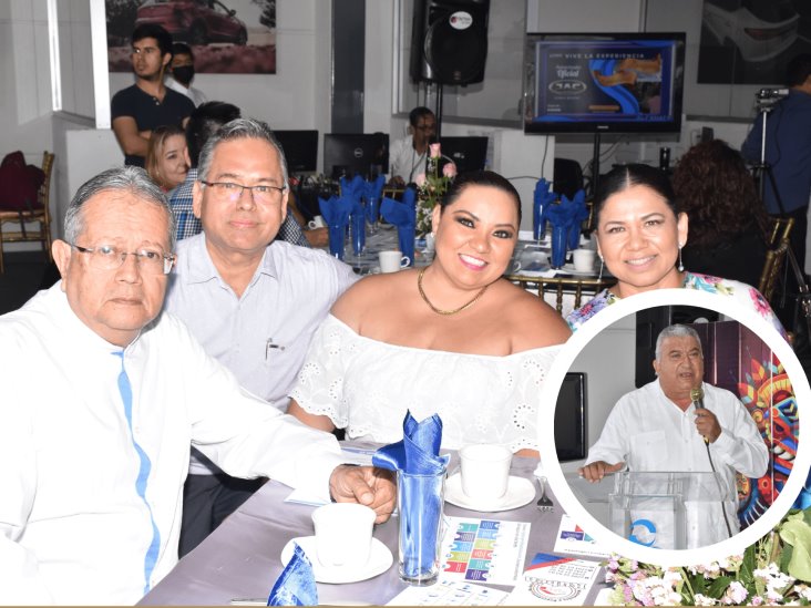 Canaco Servytur Veracruz realiza primer desayuno del año