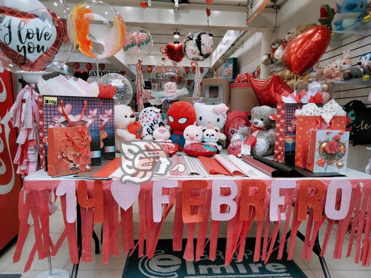 ¡Se acabó el amor! Comerciantes de Xalapa ven pocas ventas por el Día de San Valentín