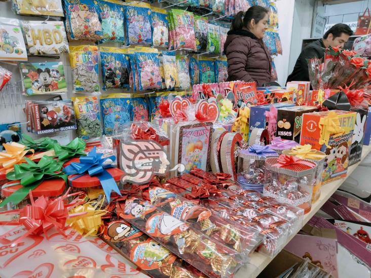 ¡Se acabó el amor! Comerciantes de Xalapa ven pocas ventas por el Día de San Valentín