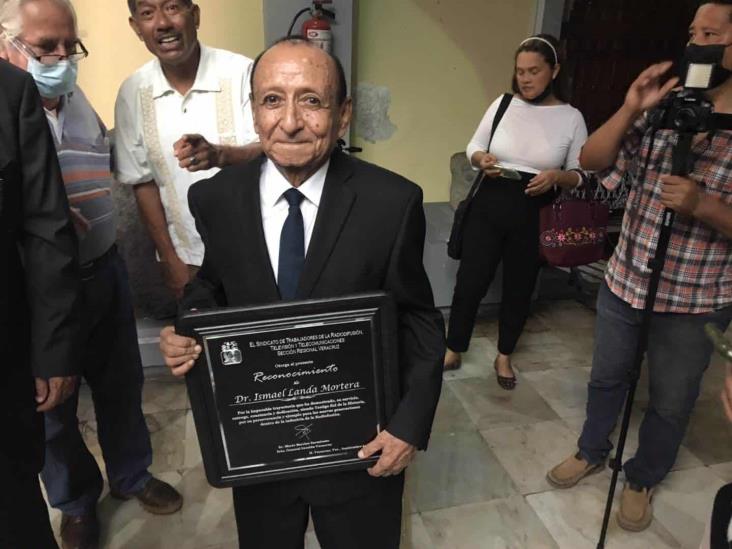 Fallece el doctor Landa, emblemático conductor de la radio en Veracruz