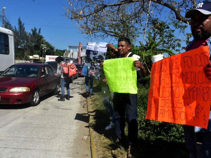 ¡Podría perder un brazo! SOS  por repartidor accidentado en Coatzacoalcos