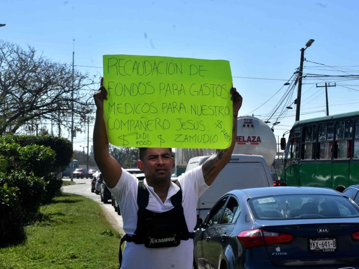 ¡Podría perder un brazo! SOS  por repartidor accidentado en Coatzacoalcos