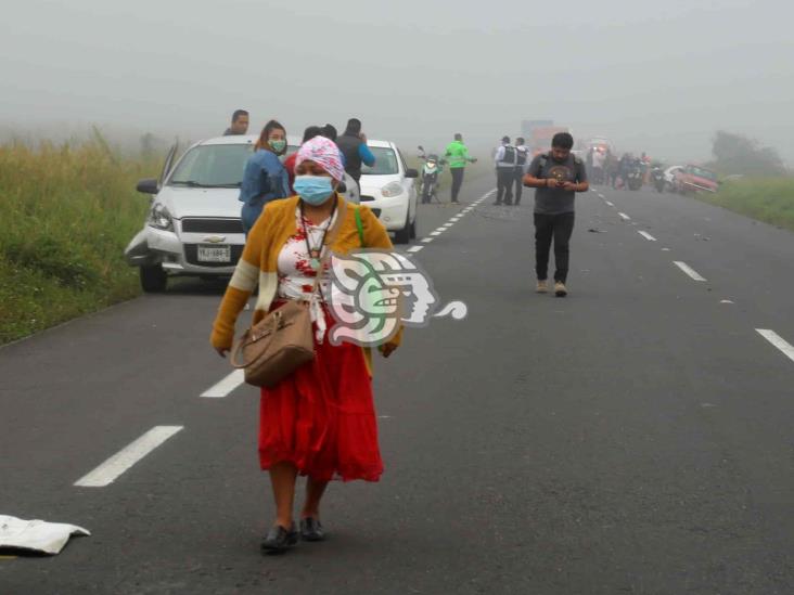 Doña Isela quedó atorada en embotellamiento y perdió cita en el IMSS