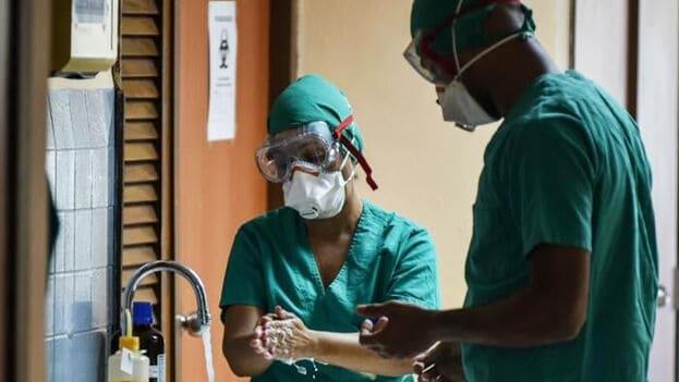 Con apoyo de médicos cubanos se consolidará el sistema de salud pública: AMLO