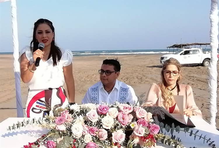 Se casan 40 parejas en bodas colectivas de Úrsulo Galván