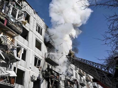 Nuevo ataque de Rusia con misiles a Ucrania; reportan víctimas civiles