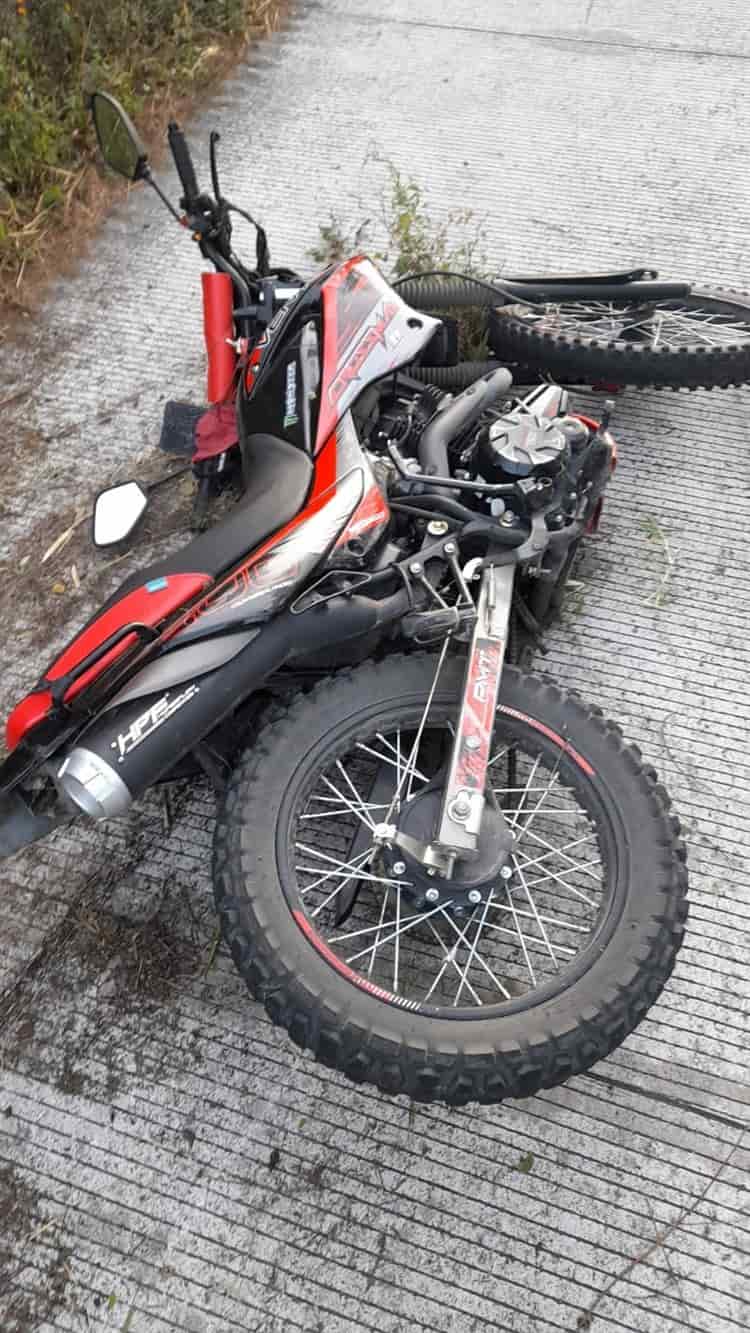 Temerario motociclista fue a parar al hospital
