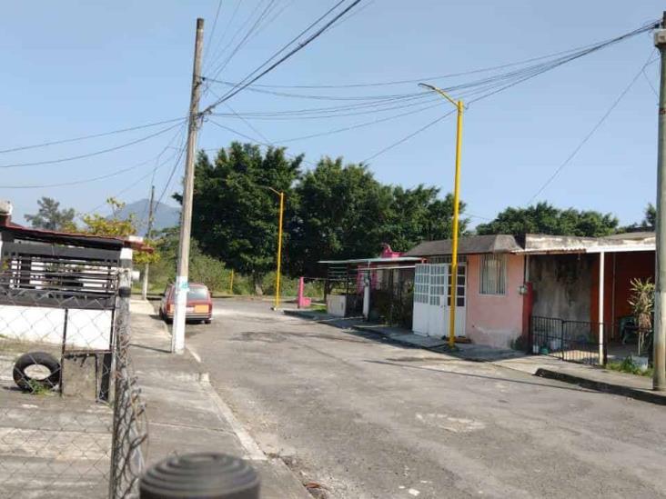 En Valle Dorado, Ixhuatlancillo, el agua escasea y llega sucia a los habitantes