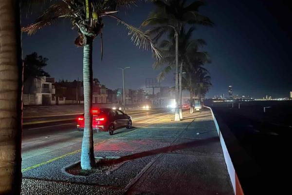 Ciudadanos amanecen sin luz en algunas colonias de Veracruz y Boca del Río