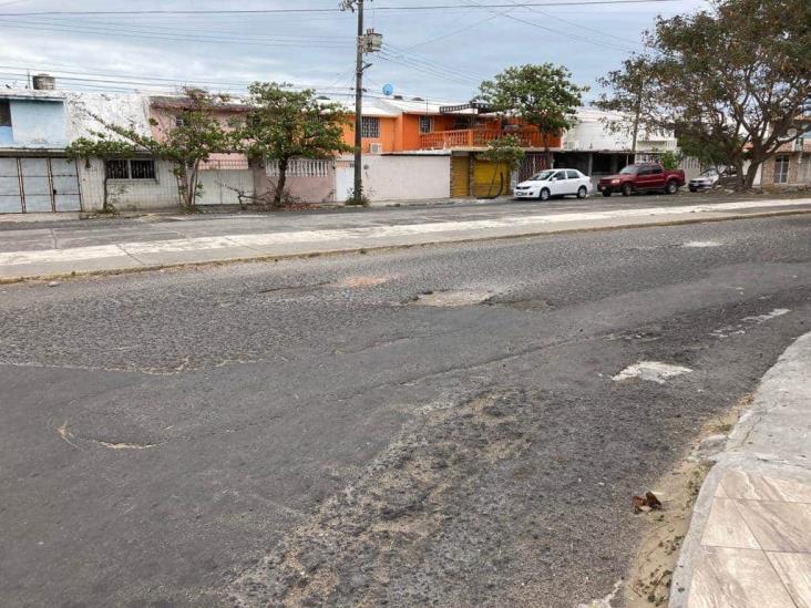 Hartazgo en el Infonavit Buenavista, en Veracruz, por baches