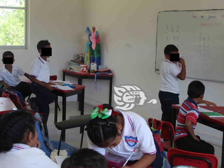 Sin maestro más de 500 estudiantes de Las Choapas