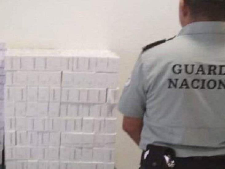 Aseguran casi 400 cajas de clonazepam en Aeropuerto de Querétaro