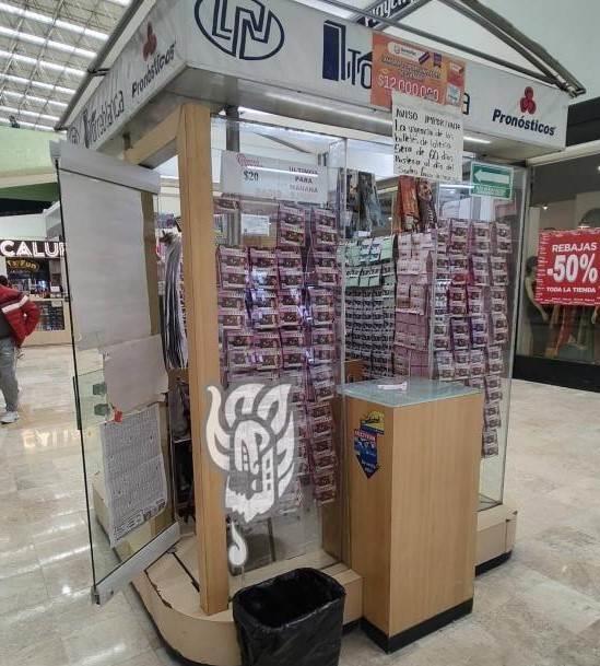 Roban más de 40 mil pesos en local de Lotería en Plaza Animas, en Xalapa