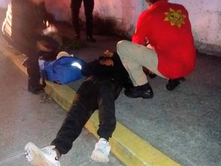 Joven es arrollado en Lázaro Cárdenas, en Xalapa, frente a la Corona