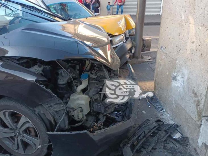 Fuerte accidente en calles de Córdoba moviliza a policías