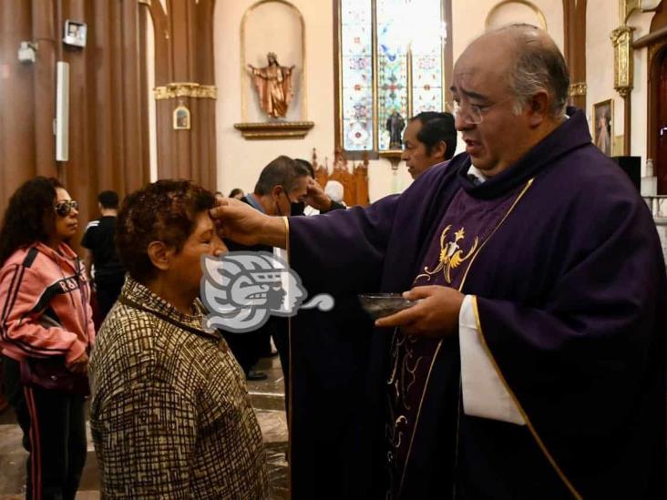 Inició la cuaresma; con miércoles de ceniza, católicos se alistan para Semana Santa (+Video)