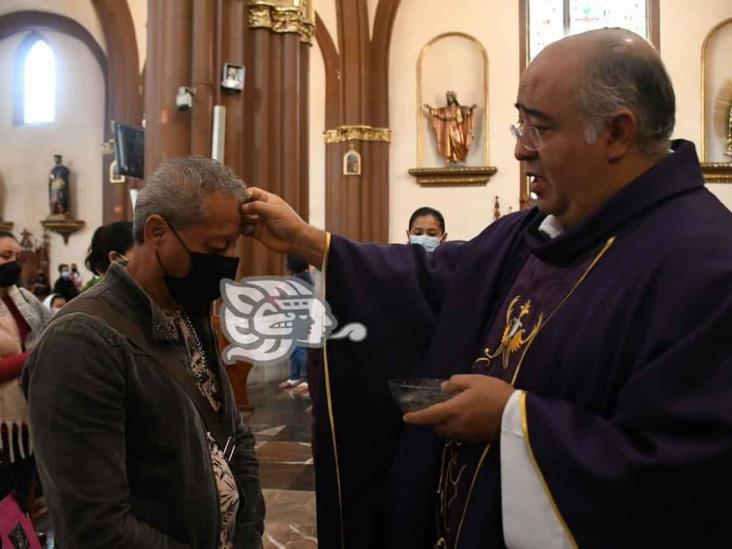 Inició la cuaresma; con miércoles de ceniza, católicos se alistan para Semana Santa (+Video)